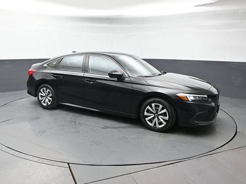Used 2023 Honda Civic LX image 10