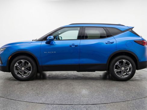 Used 2025 Chevrolet Blazer LT image 5