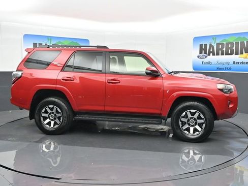Used 2024 Toyota 4Runner TRD Off-Road Premium image 7