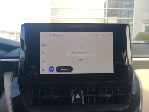 Used 2023 Toyota Corolla LE image 28