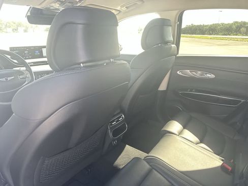 Used 2025 Genesis GV70 2.5T AWD/4WD image 20