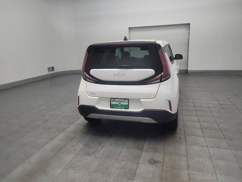Used 2025 Kia Soul LX w/ LX Technology Package image 7