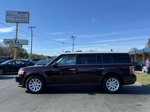 Used 2011 Ford Flex SEL w/ Rapid Spec Order Code image 8