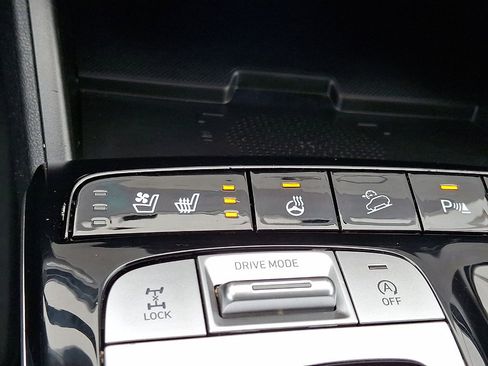 Used 2023 Hyundai Tucson Limited image 19