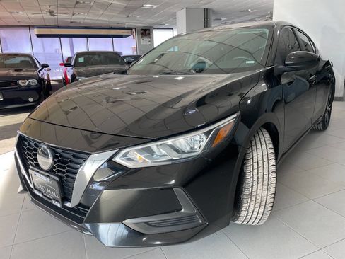 Used 2021 Nissan Sentra SV image 3