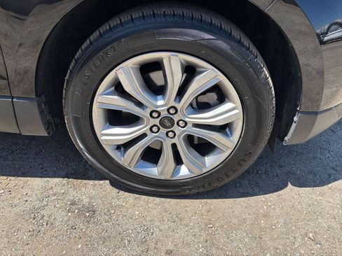 Used 2023 Ford Edge Titanium w/ Equipment Group 301A AWD/4WD image 31