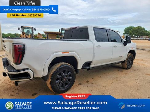 Used 2024 GMC Sierra 2500 AT4 w/ AT4 Premium Plus Package image 4