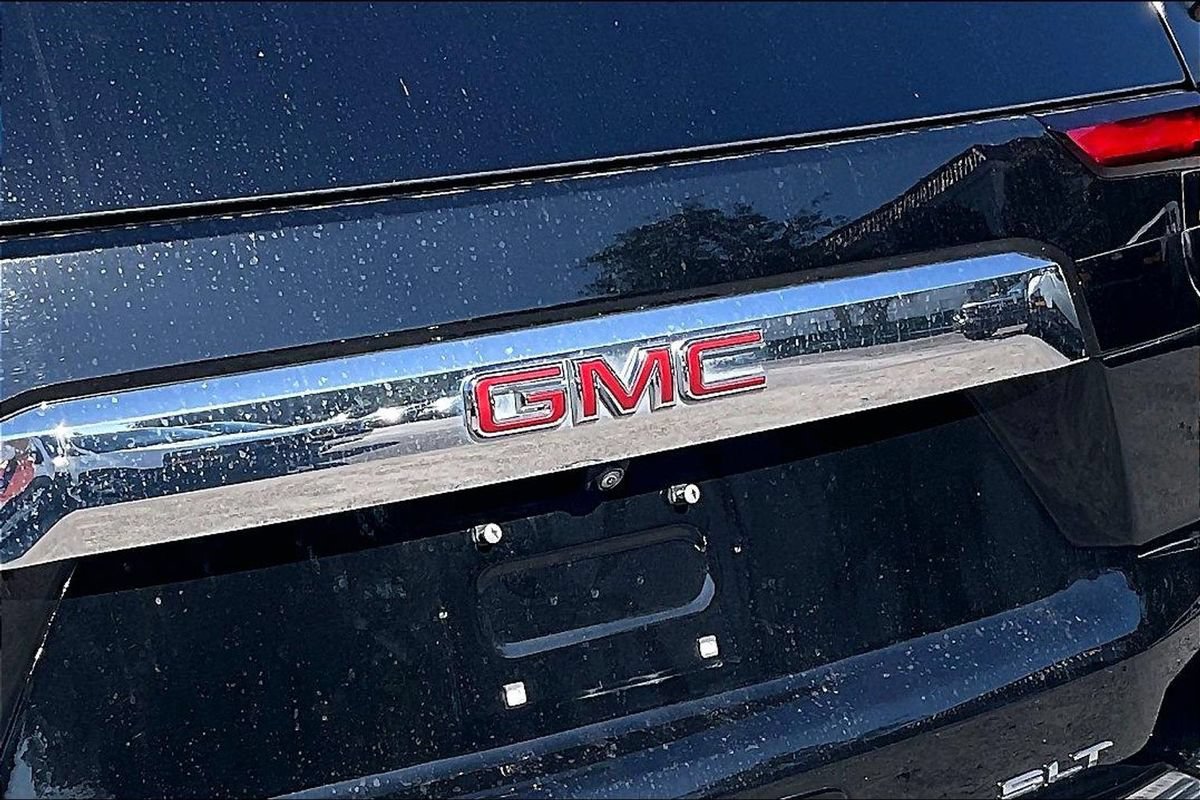 Used 2023 GMC Yukon SLT RWD image 24