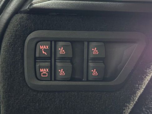 Used 2021 BMW X7 xDrive40i w/ M Sport Package image 42