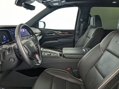 Used 2023 Cadillac Escalade ESV Premium Luxury AWD/4WD image 15