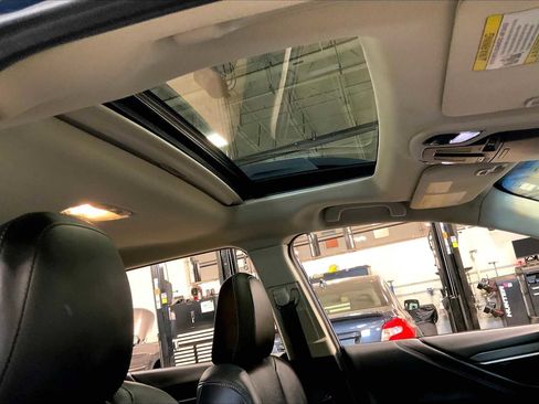 Used 2020 Subaru Outback Limited image 15