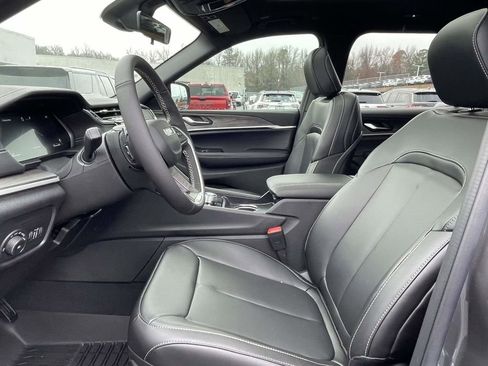 New 2025 Jeep Grand Cherokee L Limited w/ Black Appearance Package image 27