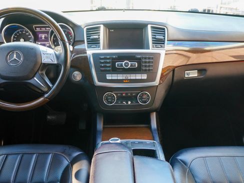 Used 2013 Mercedes-Benz GL 450 4MATIC image 26