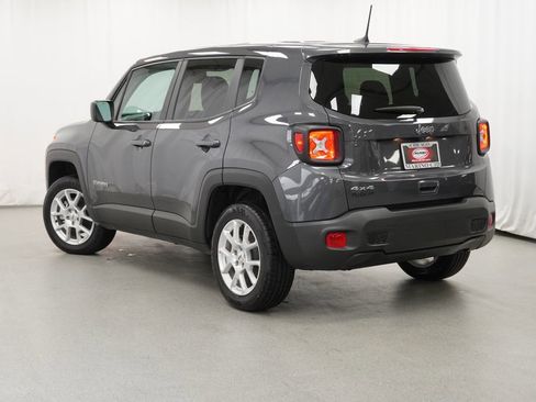 Used 2023 Jeep Renegade Latitude AWD/4WD image 14