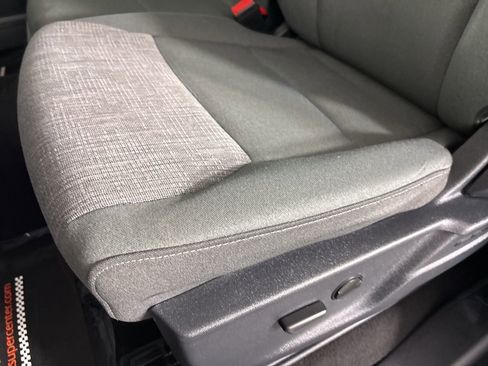 Used 2024 Ford F250 XLT w/ FX4 Off-Road Package image 9