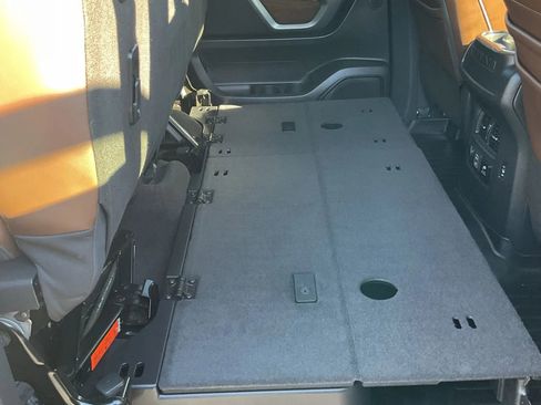 Used 2019 Nissan Titan Platinum Reserve w/ Platinum Utility Package image 33