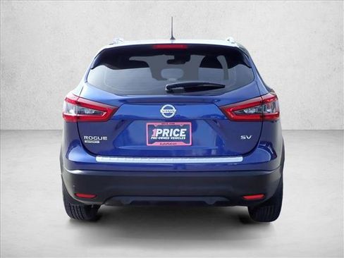 Used 2021 Nissan Rogue Sport SV FWD image 3