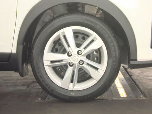 Used 2025 Nissan Kicks Play S FWD image 12