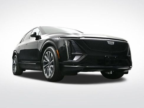 Used 2025 Cadillac Lyriq Sport w/ LPO, Floor Liner Package RWD image 29