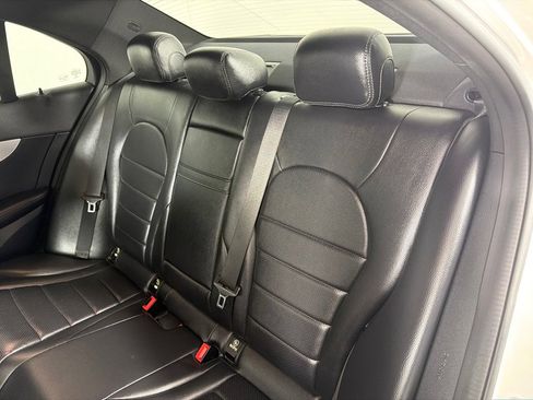 Used 2019 Mercedes-Benz C 300 Sedan w/ Premium Package image 17