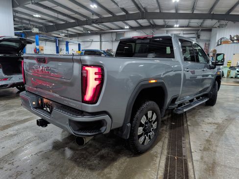 Used 2025 GMC Sierra 3500 Denali w/ Denali Reserve Package image 4