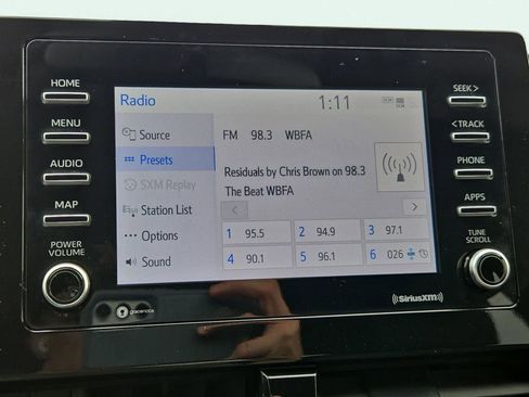 Used 2024 Toyota Camry SE image 26