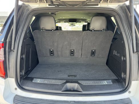 Used 2025 GMC Yukon Denali AWD/4WD image 27