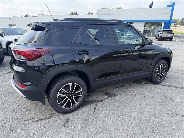 New 2026 Chevrolet TrailBlazer LT w/ Convenience Package AWD/4WD image 6