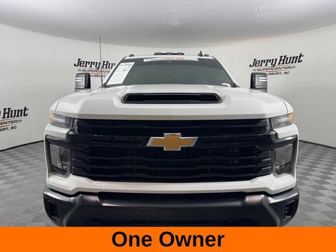 Used 2025 Chevrolet Silverado 3500 W/T w/ WT Convenience Package AWD/4WD image 4