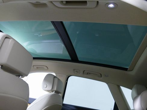 Used 2025 Audi Q5 2.0T Premium image 24