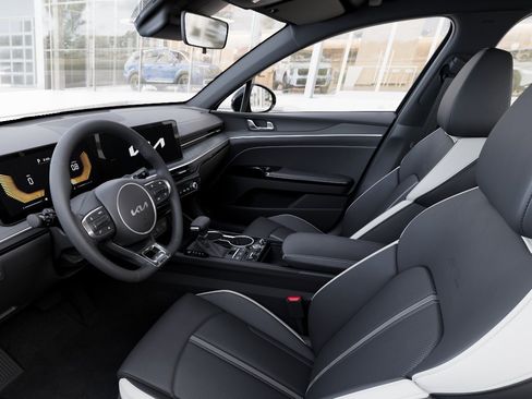 New 2026 Kia K5 GT-Line FWD image 17