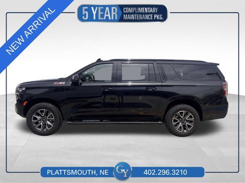 Used 2024 Chevrolet Suburban Z71 w/ Luxury Package AWD/4WD image 1
