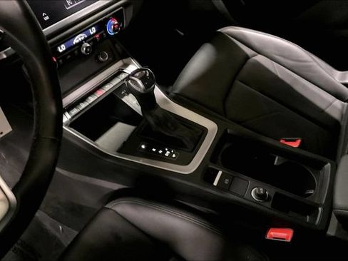 Used 2022 Audi Q3 2.0T Premium w/ Convenience Package AWD/4WD image 15