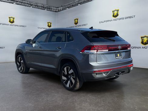 Used 2025 Volkswagen Atlas Cross Sport SE AWD/4WD image 3