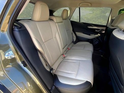 New 2025 Subaru Outback Limited image 10