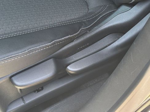 Used 2025 Buick Encore GX Preferred FWD image 22