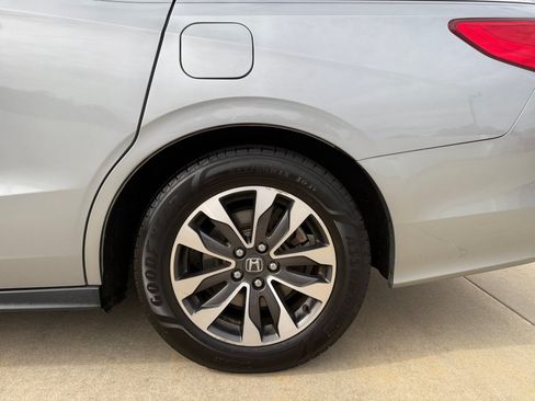 Used 2021 Honda Odyssey EX-L image 22