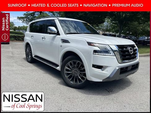 Used 2022 Nissan Armada Platinum w/ Captain's Chairs Package RWD image 1