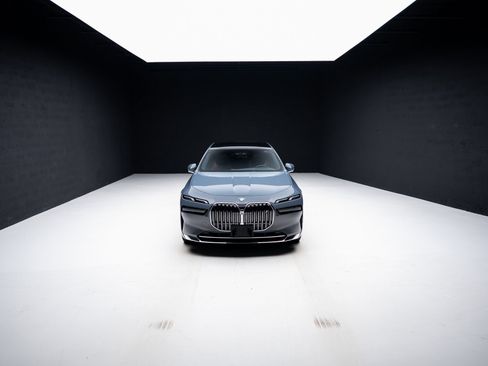 Used 2023 BMW i7 xDrive60 image 83