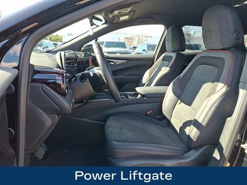 Used 2024 Chevrolet Blazer EV RS image 18