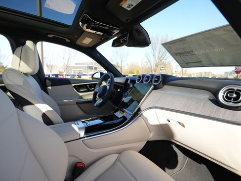New 2026 Mercedes-Benz GLC 300 4MATIC image 38