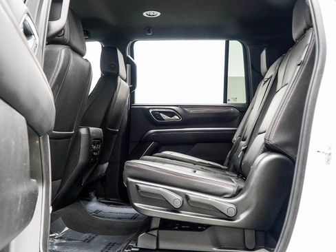 Used 2024 Chevrolet Suburban RST image 38