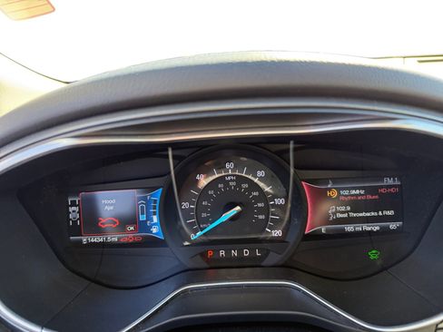 Used 2015 Ford Fusion Energi Titanium w/ Driver Assist Package image 11