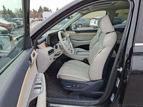 Used 2024 Hyundai Palisade Limited AWD/4WD image 14