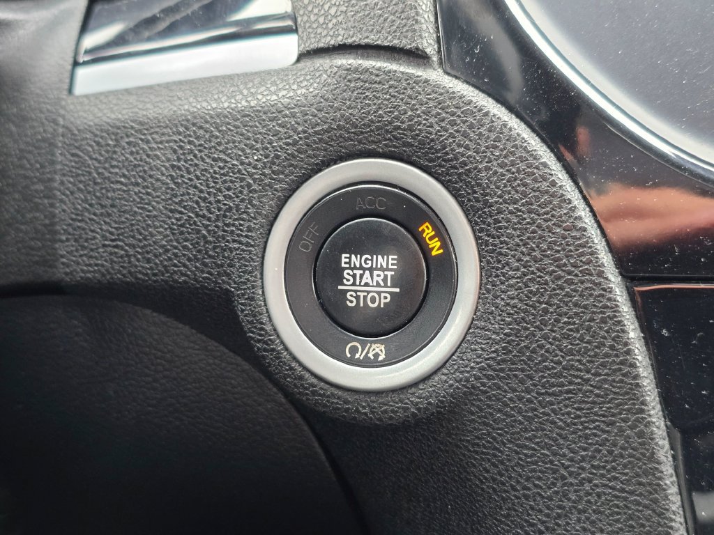 Used 2019 Chrysler 300 S AWD/4WD image 28