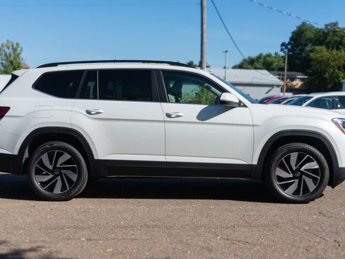 New 2026 Volkswagen Atlas SE image 7
