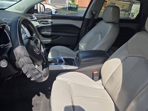 Used 2015 Cadillac SRX Luxury w/ Driver Awareness Package FWD image 13
