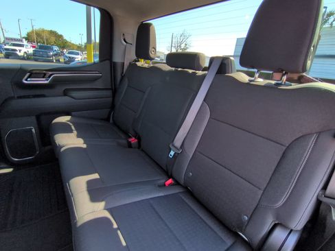 Used 2025 Chevrolet Silverado 1500 LT RWD image 14