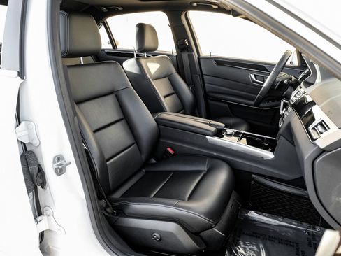 Used 2014 Mercedes-Benz E 350 Sedan w/ Premium 1 Package image 30