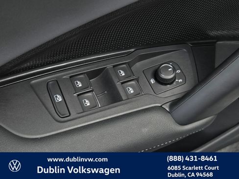 Certified 2026 Volkswagen Tiguan SE AWD/4WD image 11